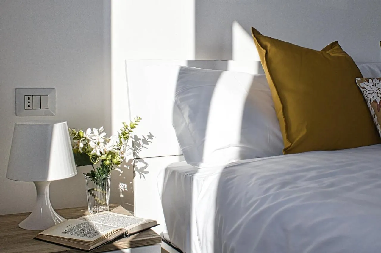 Joivy Comfy Flat With Balcony Apartment Milan