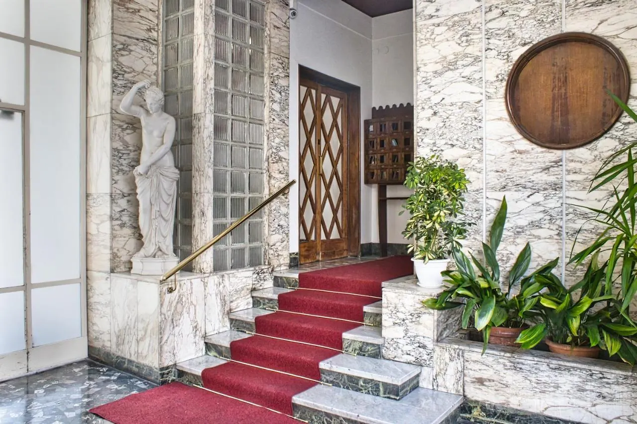 Joivy Comfy Flat With Balcony Apartment Milan