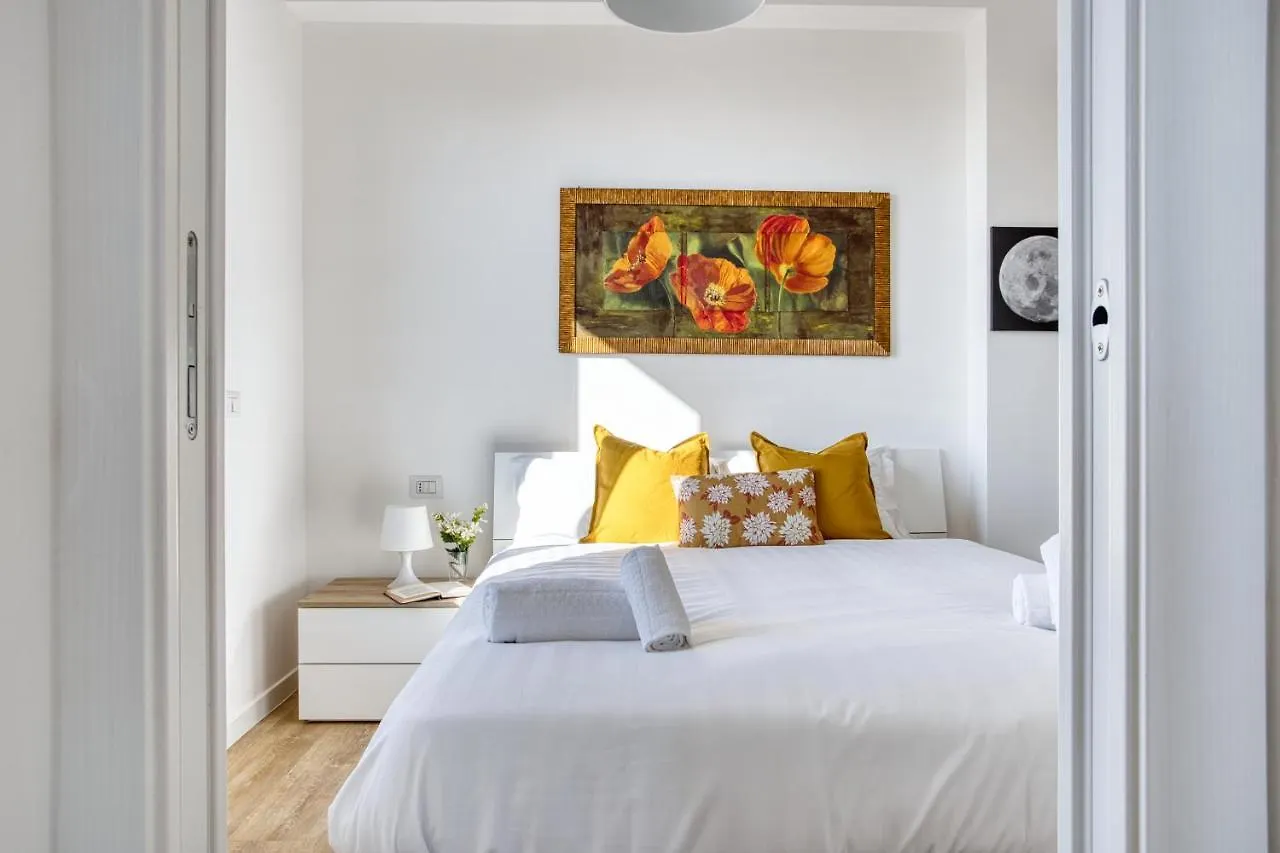 Joivy Comfy Flat With Balcony Apartment Milan Italy