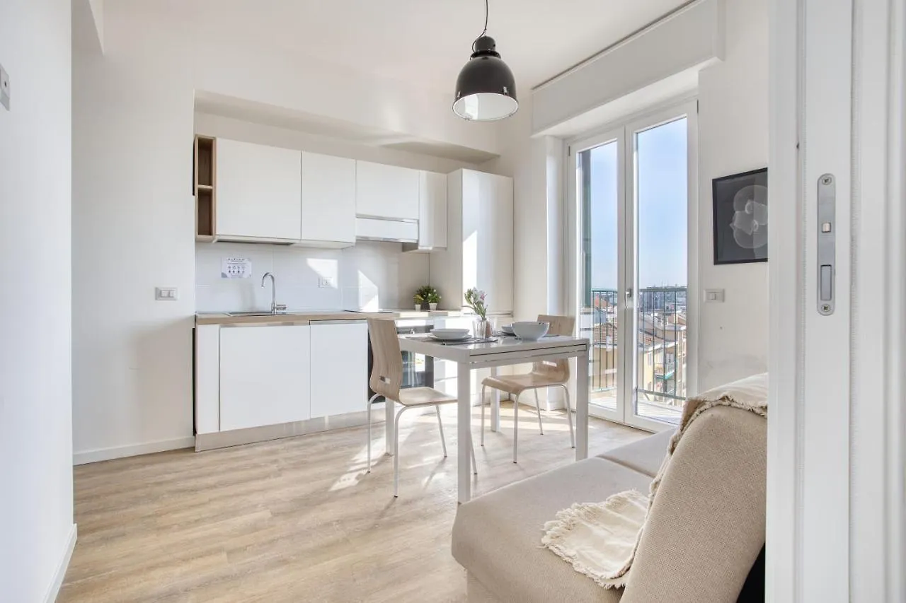 Joivy Comfy Flat With Balcony Apartment Milan
