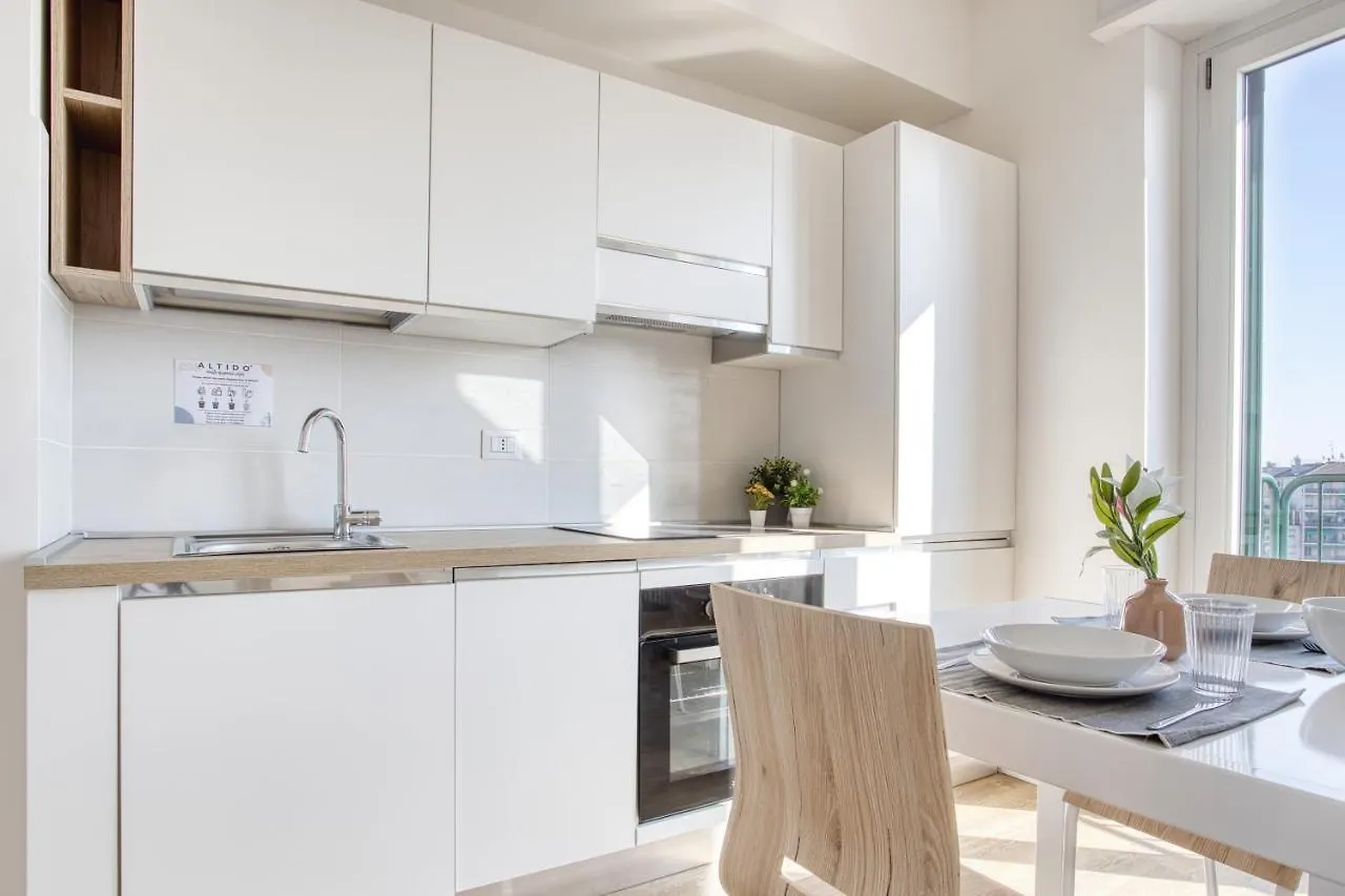 Joivy Comfy Flat With Balcony Apartment Milan