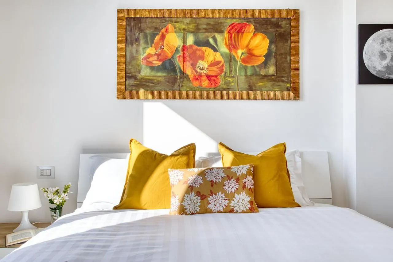 Joivy Comfy Flat With Balcony Apartment Milan